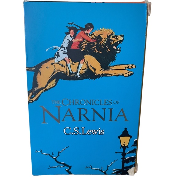 Box Set The Chronicles of Narnia by C.S. Lewis - Box Set of 7  Soft Cover - Picture 1 of 10